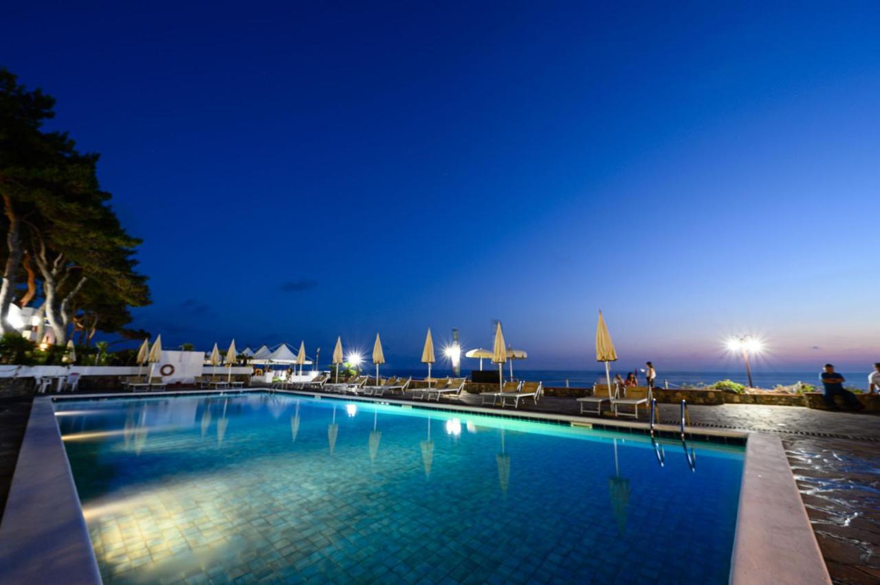 Villaggio Stella Del Sud & Resort 피시오타 외부 사진