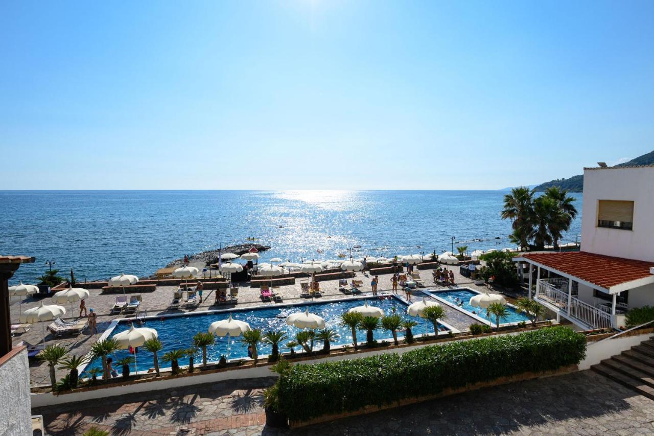 Villaggio Stella Del Sud & Resort 피시오타 외부 사진